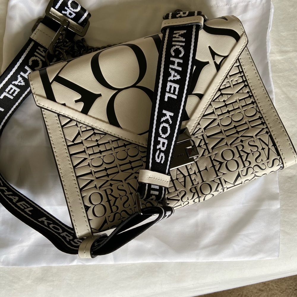 Michael Kors White and Black Logo Bag
